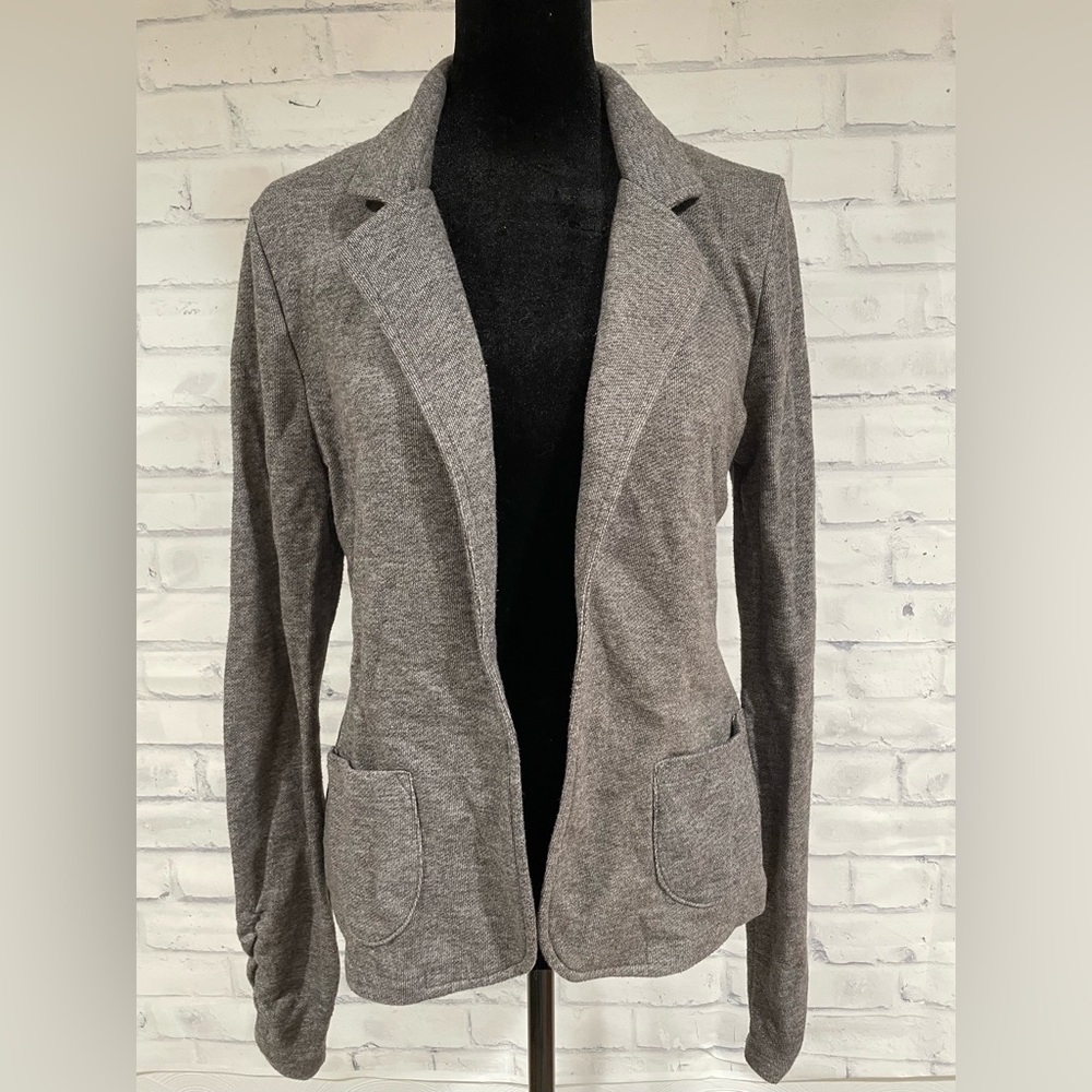 EUC Mudd Teen Girls’ Large Soft Gray Blazer